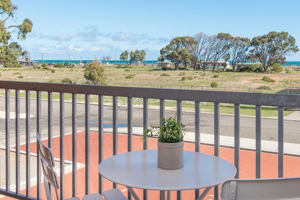 Jurien Bay Motel Apartments Dış mekan fotoğraf